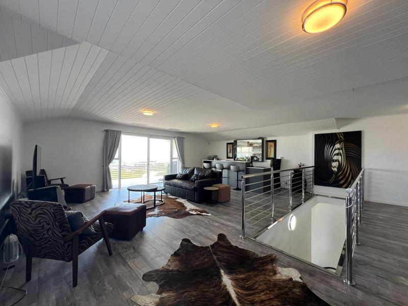 6 Bedroom Property for Sale in Rooi Els Western Cape